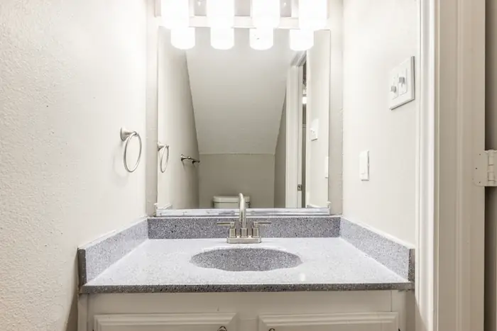 Medio baño con tocador